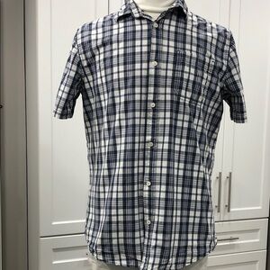🦫 Roots Blue & White Checkered Short Sleeve Shirt - Men’s Large